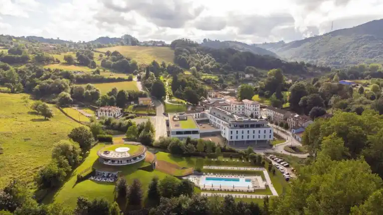 Balneario de Las-caldas-villa-termal